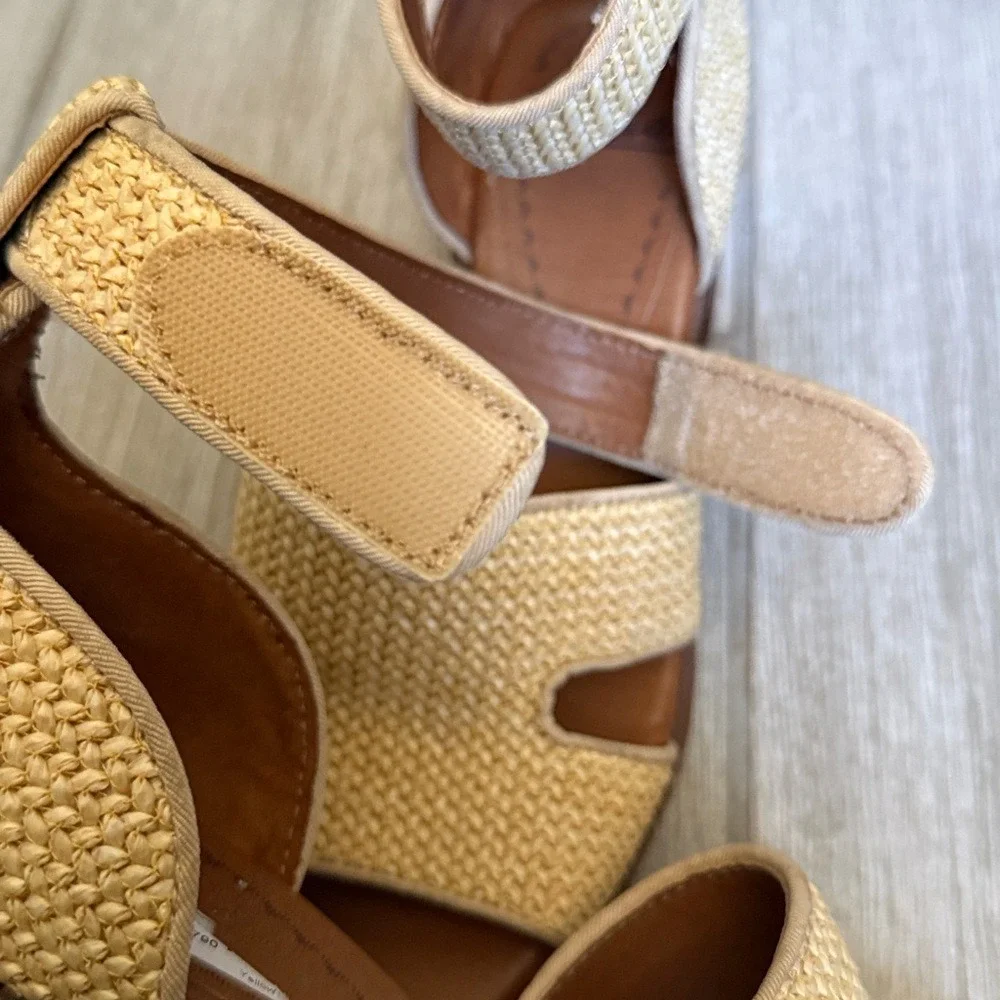 Zodiac IDA Woven‎ Raffia Block Heel Sandals Beige Ankle Strap SZ 8